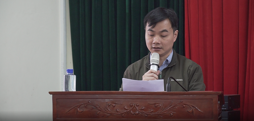 Thầy Bùi Thái Học - Đại diện trường THPT Chuyên Lê Hồng Phong phát biểu tại Hội thảo.